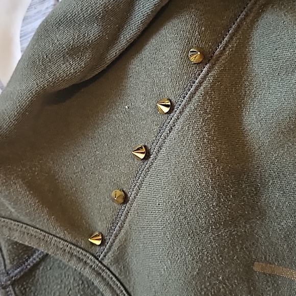 Express - Picture 2 of 4